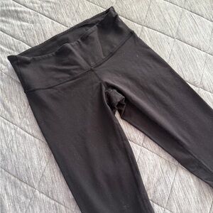 Lululemon black Wunder Under Leggings